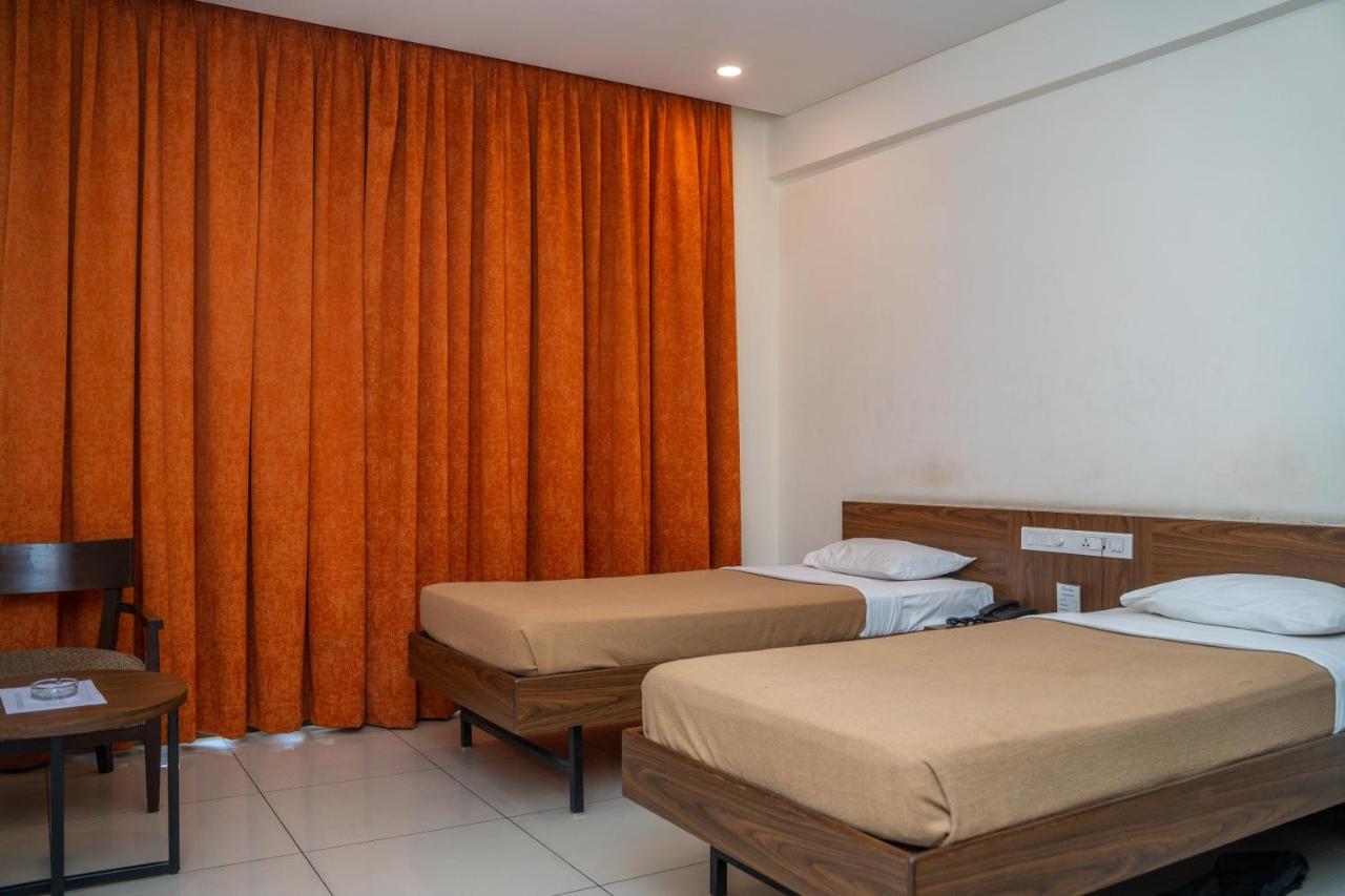 Hotel Dreamland Pune Exterior foto