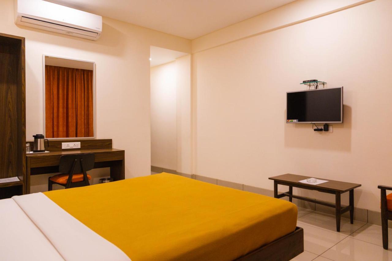 Hotel Dreamland Pune Exterior foto