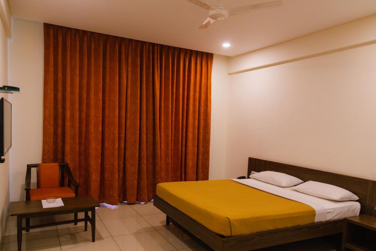 Hotel Dreamland Pune Exterior foto